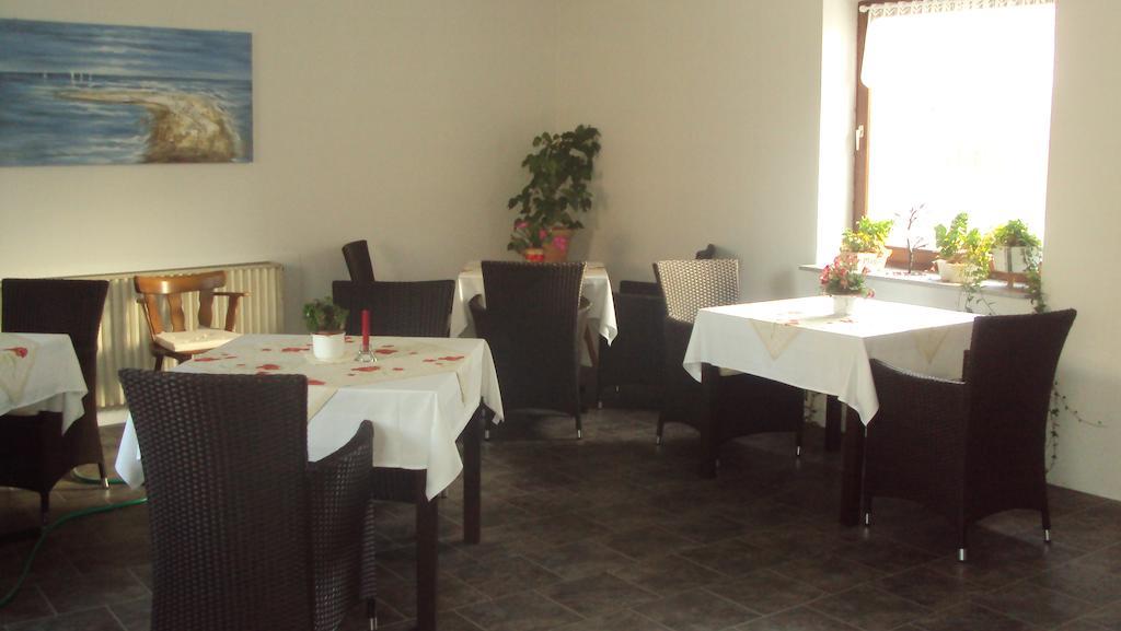 Hotel Ems Jade Schortens Kültér fotó